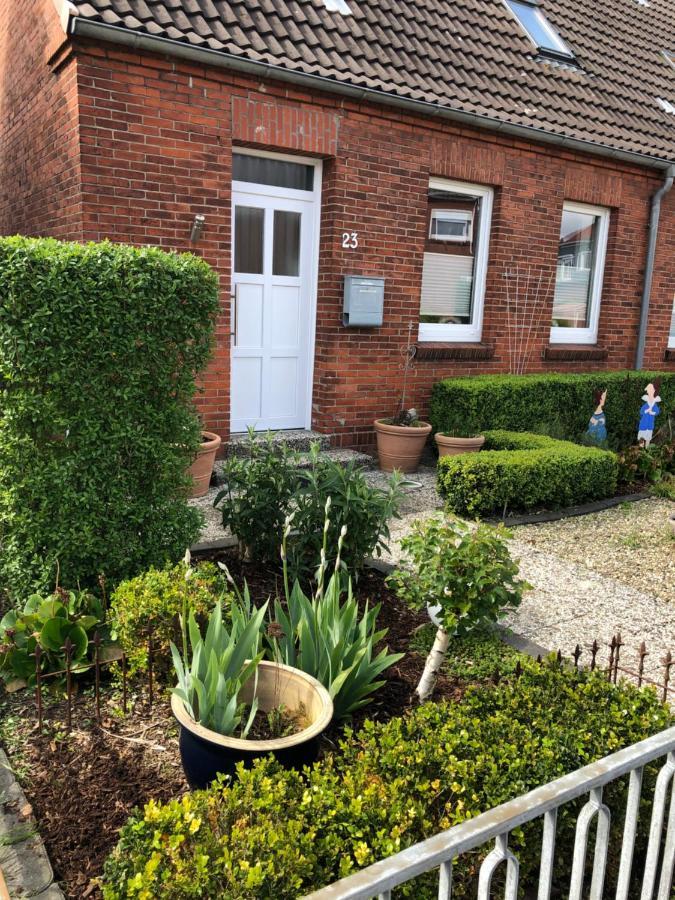 Lüttes Huus Villa Emden Exterior foto